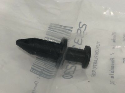 Outlander-Maverick-Renegade-Tuflok-Plastic-Body-Rivets-42pack-293150230-114292824144-3