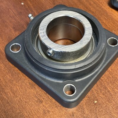 SA208-bearing-with-Cast-Housing-Square-Flange-115914929525-2