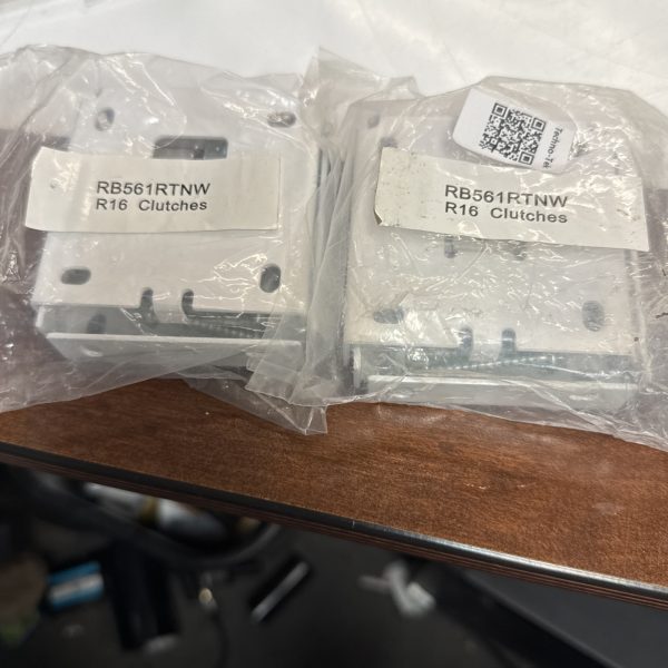 RollEase R-Series RB561RTNW 3 Inch Fascia Bracket - (Lot of 3) - Image 4