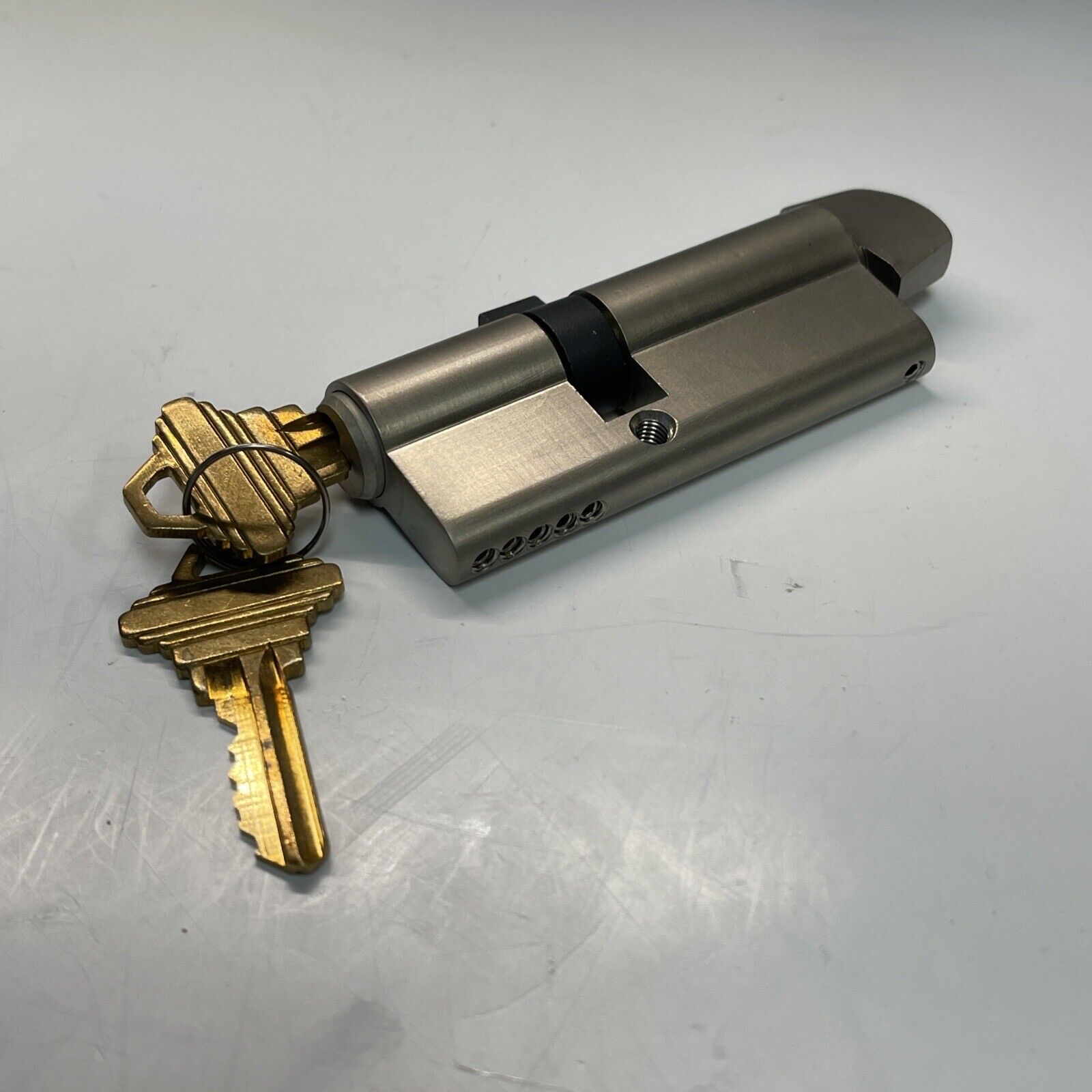 thumbnail interactive-video image 1 of Jeriup 65mm Euro Profile Lock Cylinder - Single Open With 3 Yale Keys 1 of 9