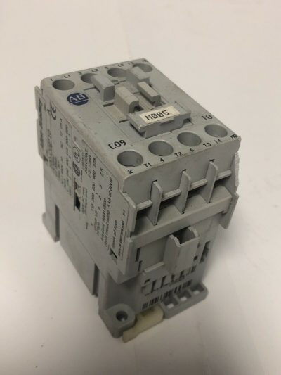 Allen-Bradley-100-C0910-is-a-3-phase-IEC-rated-contactor-114215137027
